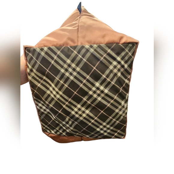 Burberry Blue Label XL Mauve Tote & COA - Picture 6 of 14